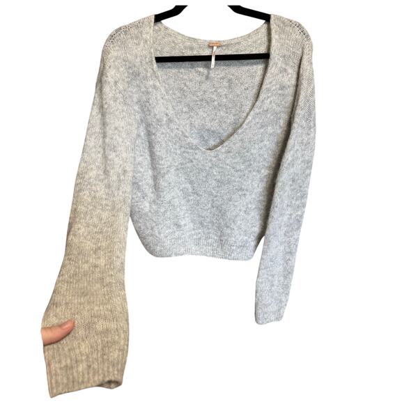 Free People Gray V-Neck Sweater - Picture 4 of 11